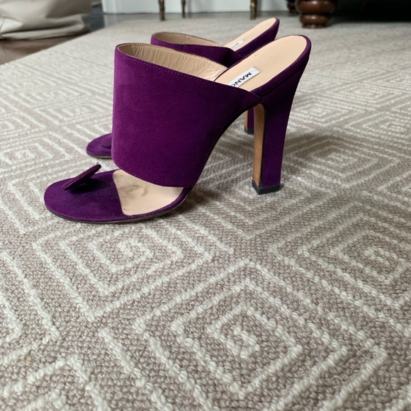 Manolo Blahnik Suede Heels - Picture 1 of 6